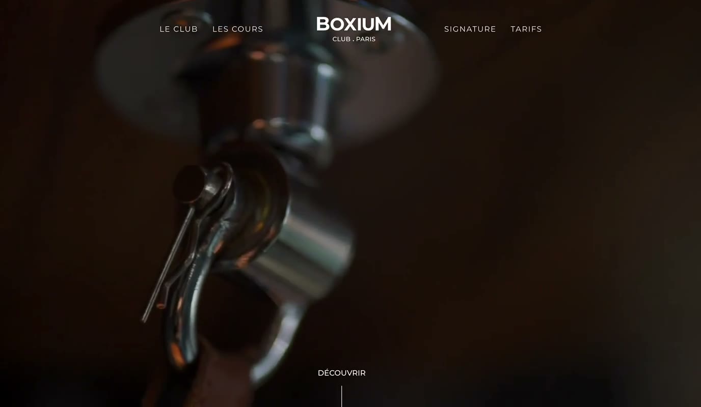 Site du club de boxe Boxium, parcouru en vidéo